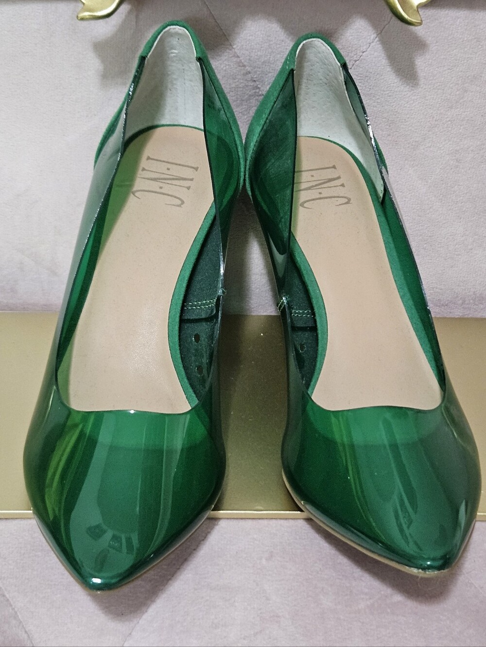 INC International Concepts Shiny Green Pointed Toe Pumps Jelly Heels